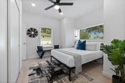 Luxury Modern Comfort in Historic St Augustine - Image 4