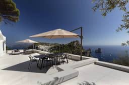 Breathtaking Views of all Capri–Villa Le Gradelle