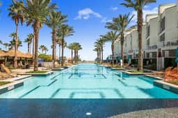 Beachfront Beauty with Amazing Views & Resort Pool
