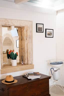 La Casa di Laura - White City Hideaway - Image 2