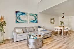 Las Olas Cabana - Close to Beach & Restaurants - Image 2