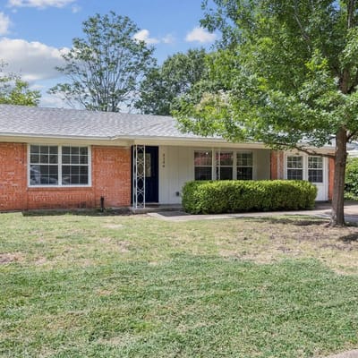 Boho Bungalow Near DFW Airport | Spacious 4BR Home