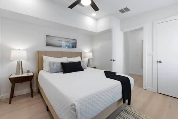 Luxury Modern Comfort in Historic St Augustine - Image 3