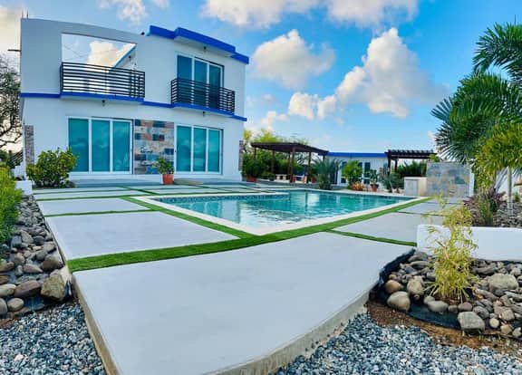 South Beach 301 Luxury by L - Image 3