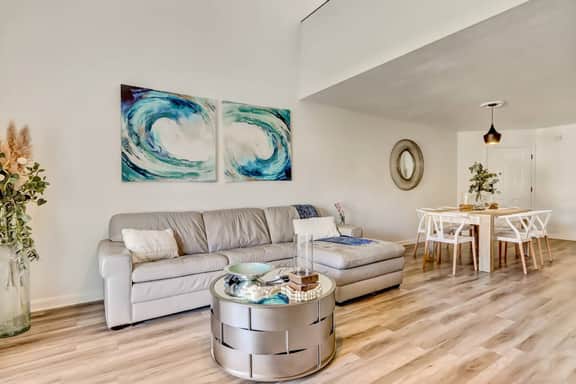 Las Olas Cabana - Close to Beach & Restaurants - Image 2