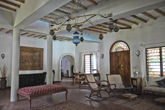 Malindi Coastal Luxury Retreat - Huge Private Pool - Image 5