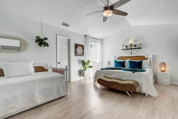 Classy Bohemian Beach Cabana- Close to Beach - Image 2
