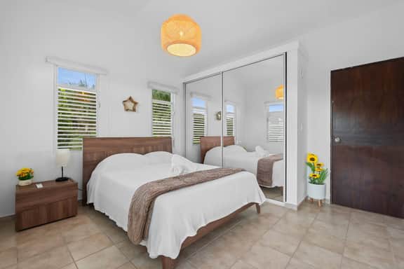 Villa Azure by Dolce Vita Stays - Image 4