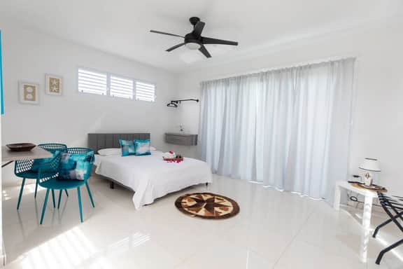 Modern Mediterranean Villa - Image 3