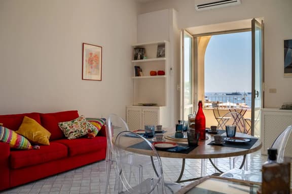 Dolce Vita Beach House stunning views by the sea