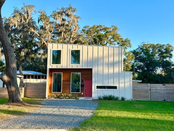 Luxury Modern Comfort in Historic St Augustine