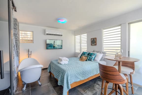 Casa Brisa del Mar – Steps to Montones Beach