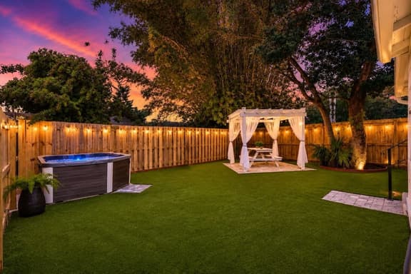 St. Augustine | Hot Tub | Parking | Walk Downtown - Image 1